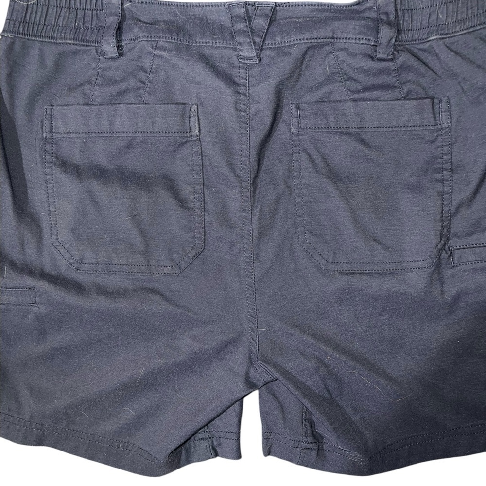 Women's Duluth Trading Cargo Shorts Hiking Outdoor Camping Nylon Sz 10 - Picture 2 of 3